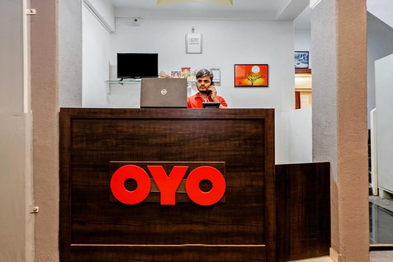 Oyo White Castle Heritage Near Pune Airport Buitenkant foto