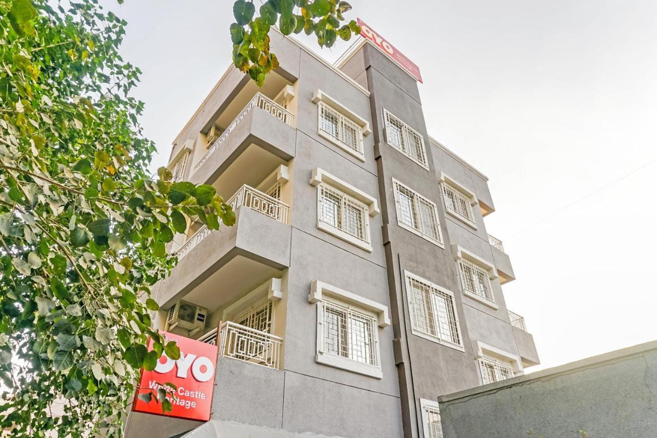 Oyo White Castle Heritage Near Pune Airport Buitenkant foto
