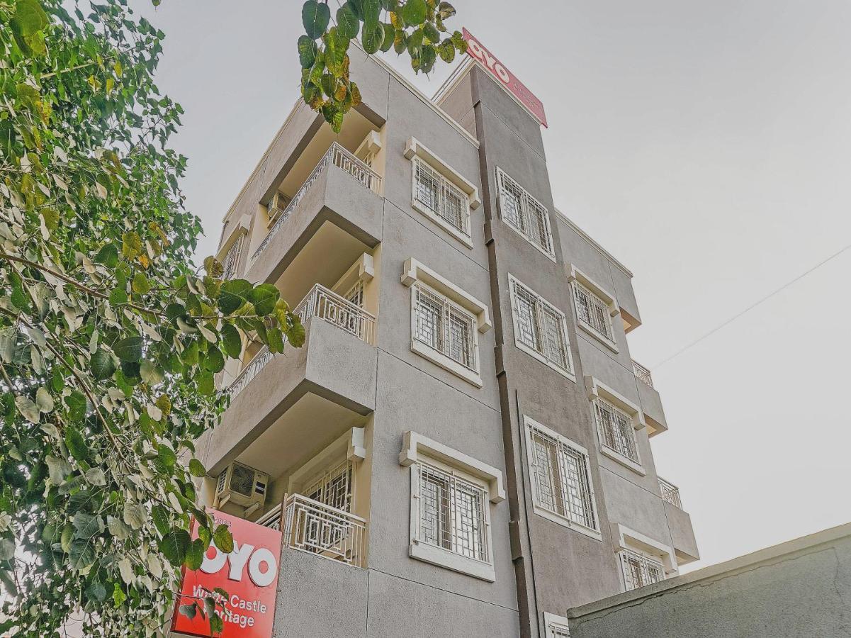 Oyo White Castle Heritage Near Pune Airport Buitenkant foto